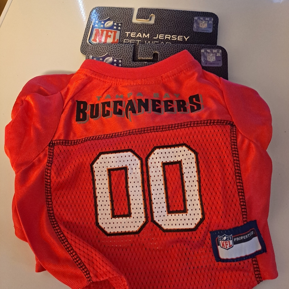 NFL bucs dog jerseys x small